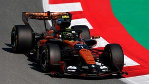 Norris en los libres de Barcelona - cortesía de Pirelli