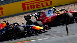 Batalla en pista entre Verstappen y Hamilton durante el GP de Austria de F1 2026