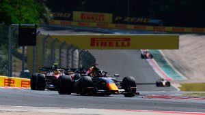Lucha en pista entre Verstappen y Hamilton - Hungría 2026